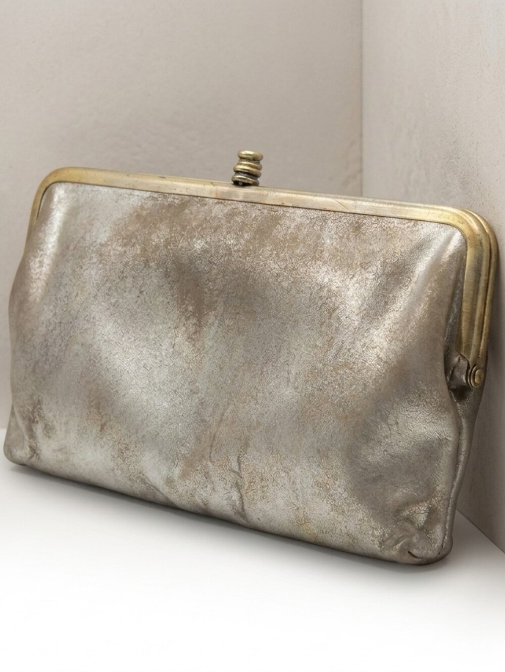 Hobo Lauren Distressed Leather Kiss Lock Wallet Silver - Loved